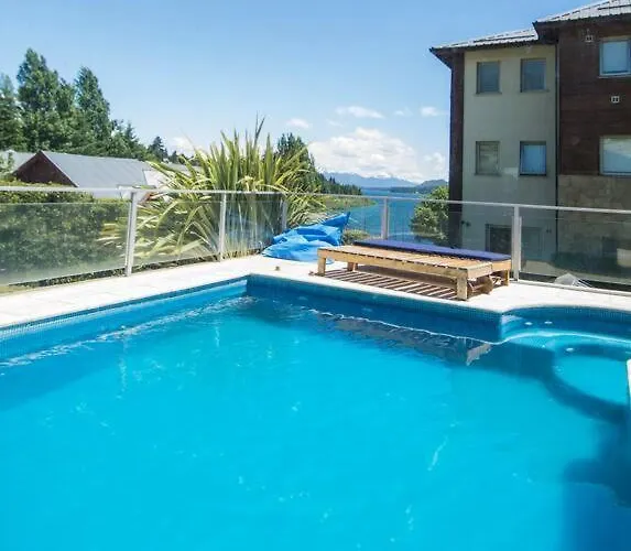 Hermoso Departamento Frente Al Lago Con Piscina