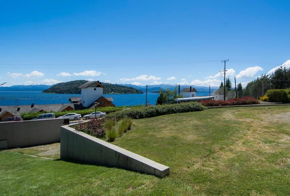 Hermoso Departamento Frente Al Con Piscina * San Carlos de Bariloche